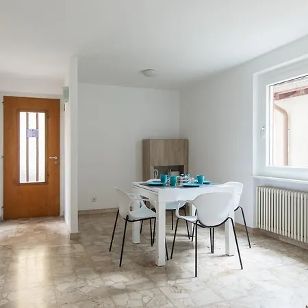 Rose 2 By Quokka 360 - Duplex On 2 Floors With Balcony * Lugano